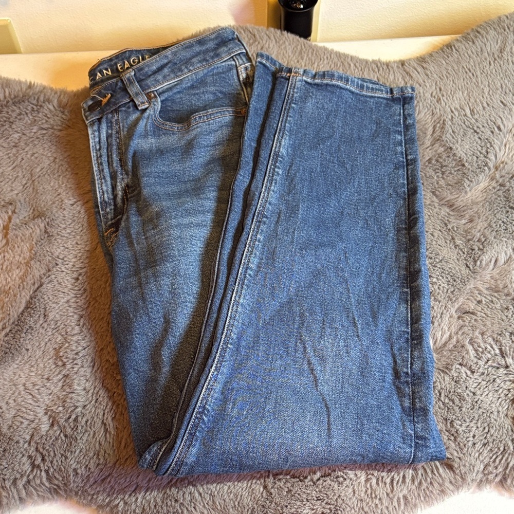 American Eagle Stretch Mom Jeans